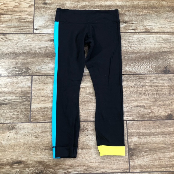 Lululemon Amped Crop Leggings Size 6 Colorblocked - Picture 3 of 8